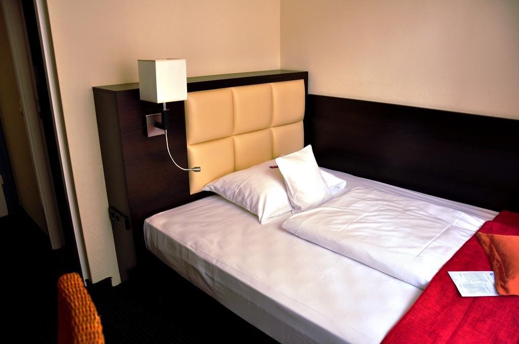 פרייבורג Hotel Minerva מראה חיצוני תמונה